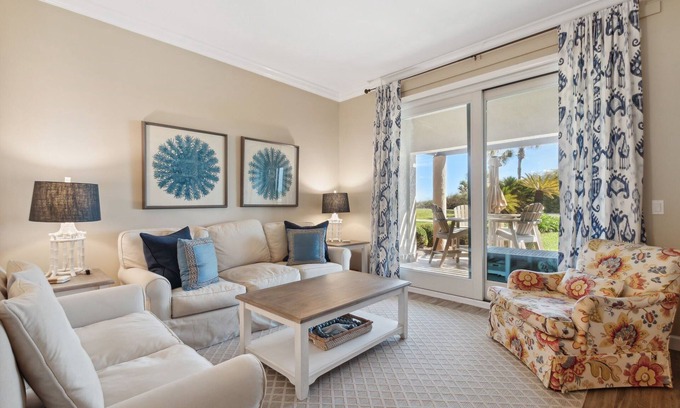 Fernandina Beach Condominio | Dunas del mar del primer piso - Patio a pasos del océano!