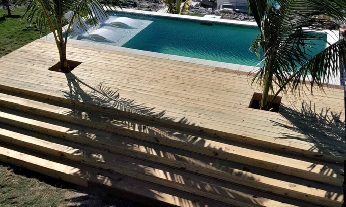 Rainbow Bay Casa | NEW POOL! Luxury waterfront! "Rainbow Charm"