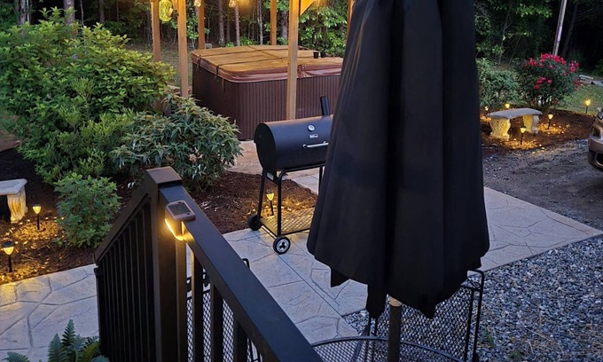 Stonecrest Cabaña | New Private Cottage in Lake Lure w/ Gazebo & Firepit