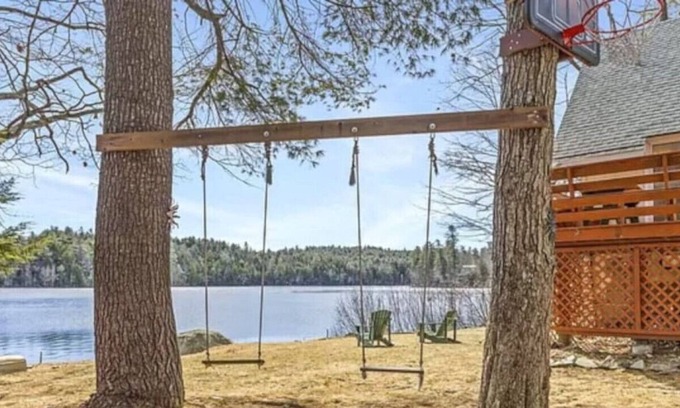 Raymond Casa | NEW Private Secluded Waterfront House on Quiet Lake