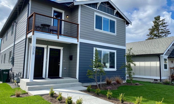 Puyallup Condominio | NEW - Puyallup Downtown Duplex