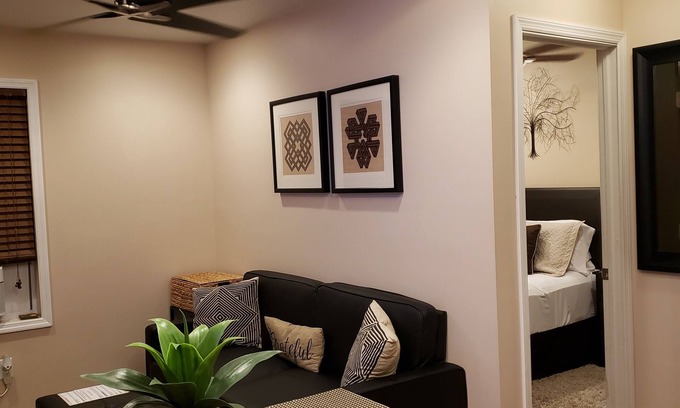 Albany Apartamento | NEW Queen Bed Modern Entire Apt!