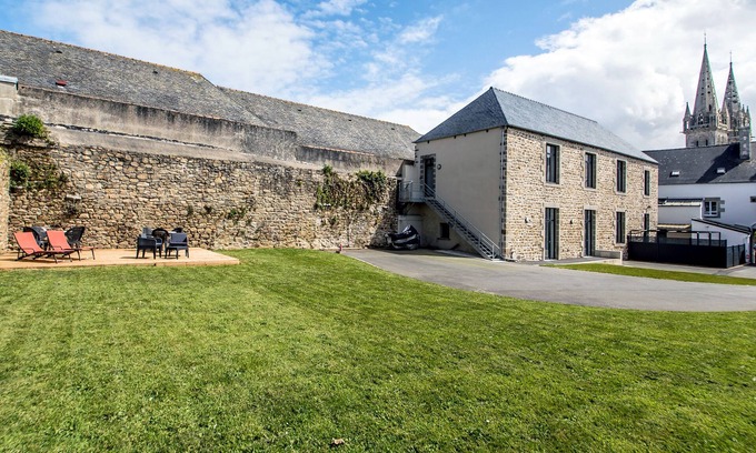 Saint-Pol-de-Leon Apartamento | New, quiet, comfortable 3-star Meublé de Tourisme apartment.