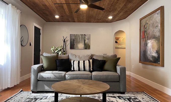 Carson City Casa | New remodel! 3-bed House in heart of Carson City