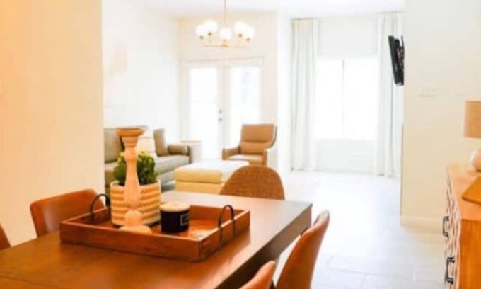 George Bush Park/Eldridge Condominio | New renovated condo / lake view in Energy Corridor