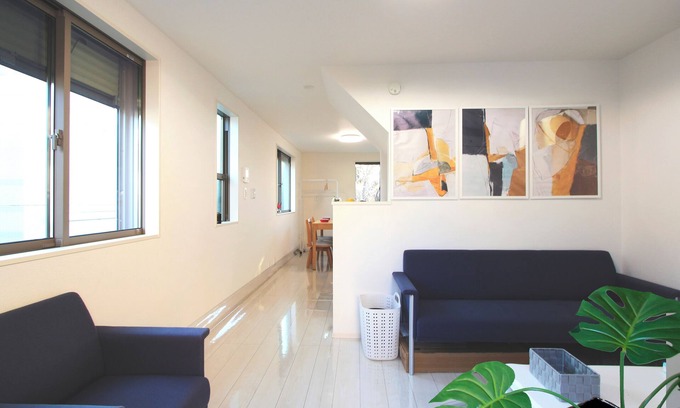 Takadanobaba Casa | NEW Shinjuku area, 6 min walk from Takadanobaba station, ideal for families and groups, TOWNHOUSE