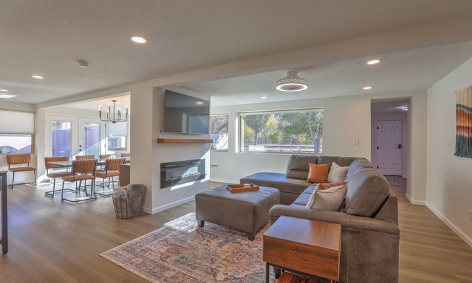 Near North Valley Casa | NEW & Spacious: 2Kings+Hot Tub+Fire Pit+Family Fun