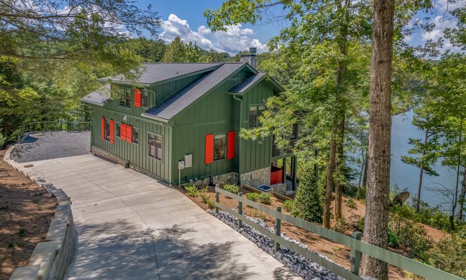 Mill Spring Casa | New Spacious Perfect Lake House -11 miles to TIEC