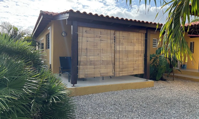 Belnem Apartamento | New: Studio for 1 with working space (and car if needed)
