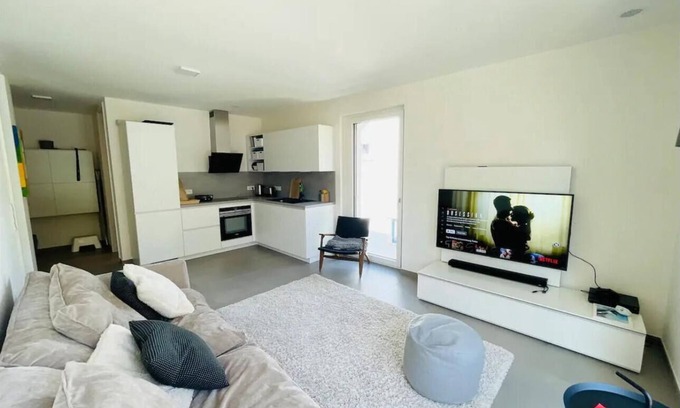 Belair Apartamento | New Studio in Belair with balcony
