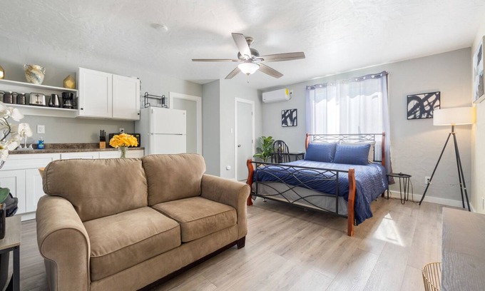 Citrus Heights Apartamento | NEW Studio in Citrus Heights w/ Parking!