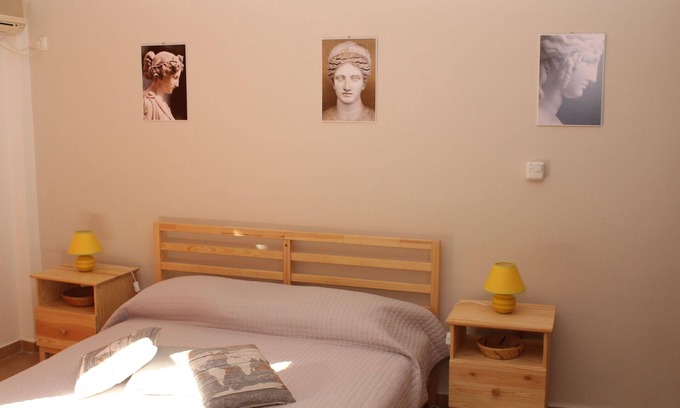 Moschato-Tavros Casa | Nuevo estudio con hermoso jardín.
