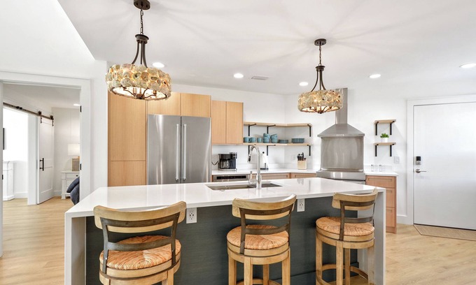 Saint Simons Island Condominio | NEW! Stunning Remodeled Condo with Marsh Views