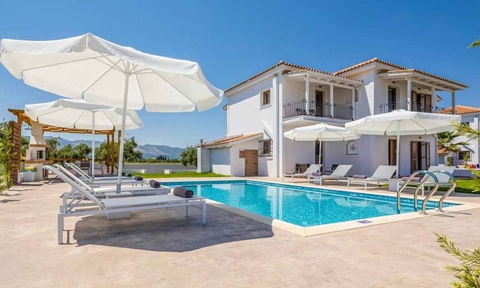 Kalpaki Villa | New Stylish Villa in a Quiet Location - Extensive Gardens, Private Pool and close to Sandy Beaches!