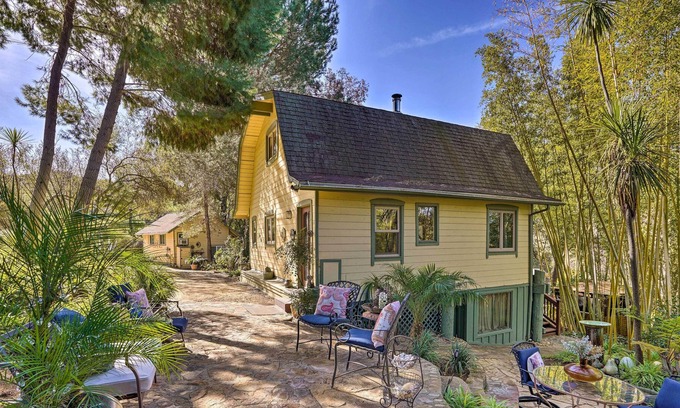 Valley Center Cabina | NEW! Sweet Cabin w/ Community Pool - Pets Welcome!