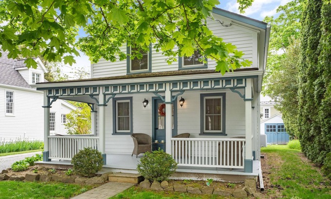Old Town Historic District Cabaña | NEW! The Cedar House - Steps from Queen Street