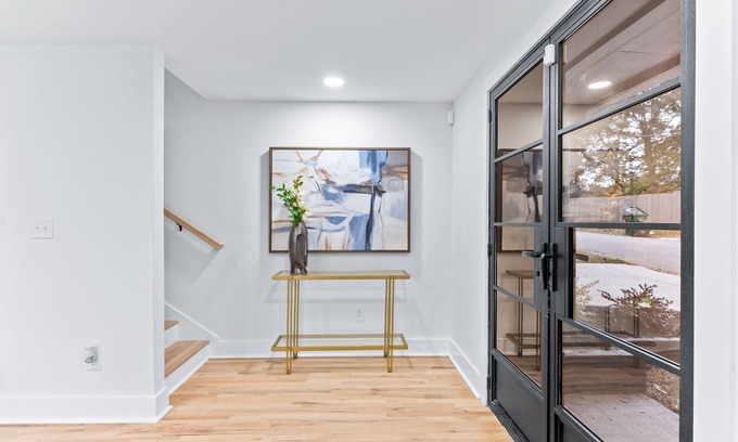 Belvedere Park Casa | New! The Ellington Escape 5BR 3BA Sleeps 8+
