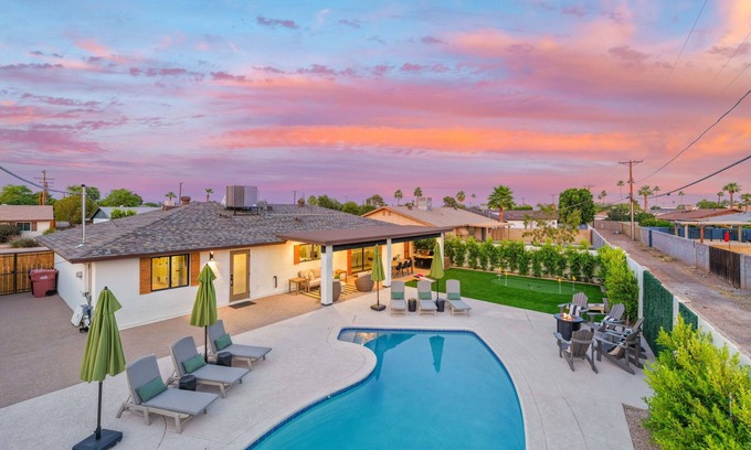 Cox Heights Casa | NEW|The Hensley on Hubbell | Designer Oasis w/Pool