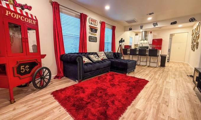 Eastside Promise Neighborhood Casa | NEW - The Hollywood House: A Movie-Themed Stay in Downtown San Antonio