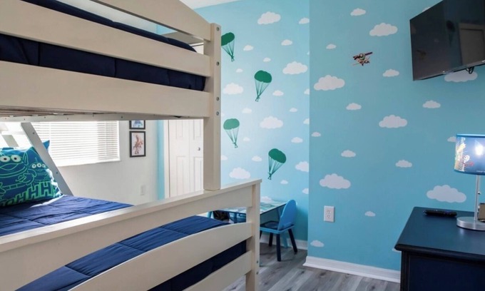 Lake Davenport Estates Villa | New! Themed rooms, Heated pool with private fenced yard, Pet friendly!