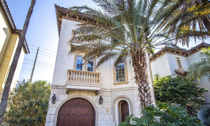 St. Tropez Casa | New to Dune Allen Realty!!!