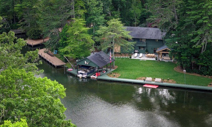 Lake Toxaway Cabina | New to our rental program!