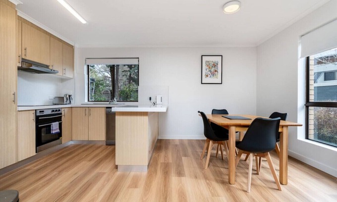 Kingston Apartamento | New to VRBO: Apt in Kingston - 10min to Lake Burley Griffin