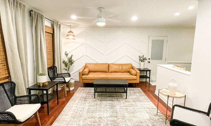 Acworth Casa | NEW to VRBO stylish home near the lake and pet friendly