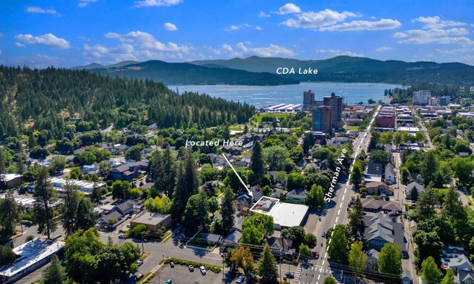 Coeur d'Alene Casa | NEW! Unique Coeur d’Alene Cottage. 1/2 Mi to Dtwn