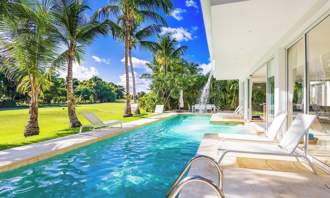 Bavaro Villa | NEW Unique VILLA WATERFALL - PRIVATE POOL, MAID, BBQ. 5-STAR PUNTA CANA VILLA!