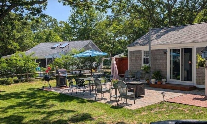 West Dennis Cabaña | New updates! Relaxing cottage, Walk to Beach 10 min. to South Village Beach 🏖️
