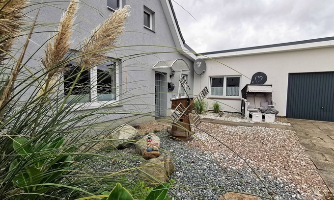 Woehrden Casa | New House up to 10 people near the sea