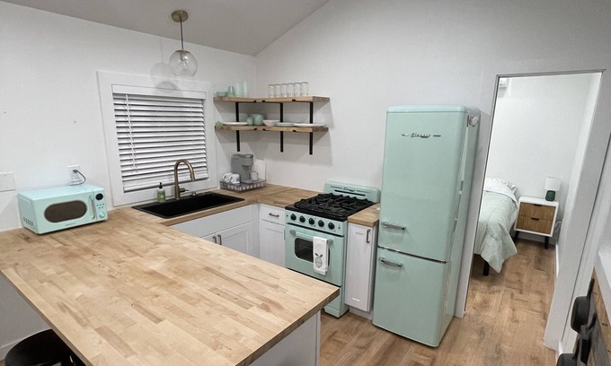 Maynardville Casa | NEW! Valley Bluff Tiny House, Wooded Privacy, Ample Parking