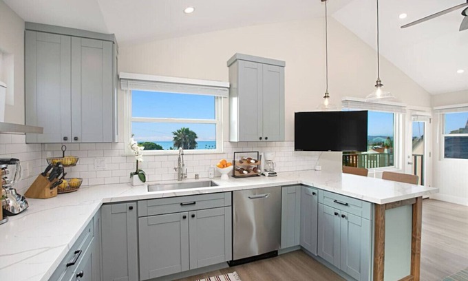 Sunset Cliffs Casa | LUX 5 bedroom w/ pool & ocean view, Sunset Cliffs