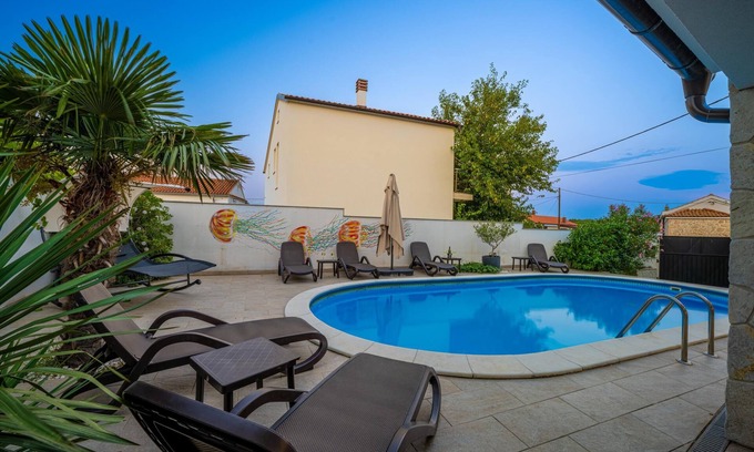 Polje Villa | NUEVO Villa Zlata en Krk con piscina privada