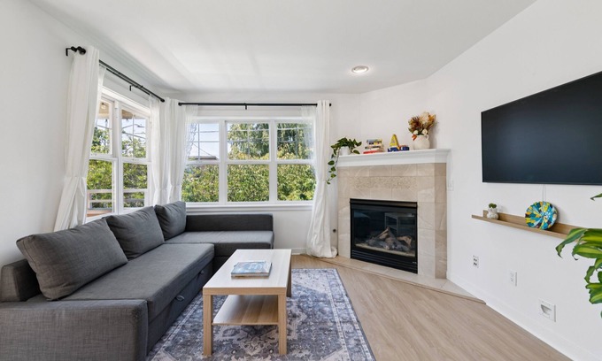 East Queen Anne Condominio | NEW! Walkable Seattle Gem Close To Everything