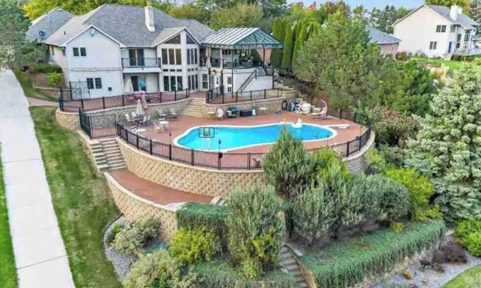 Wrightstown Casa | NEW! WATERFRONT VACATION DREAM HOME!