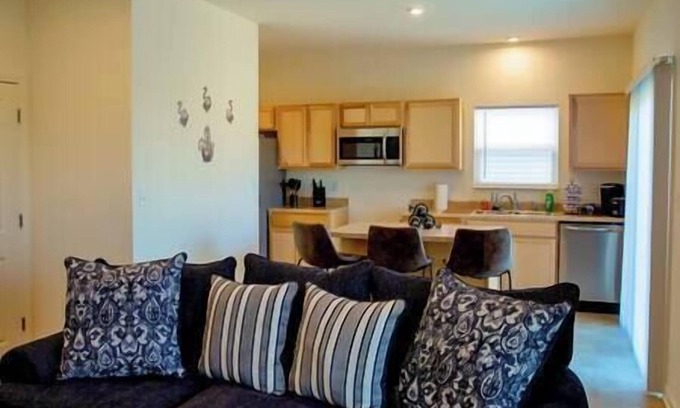 Acton Casa | NEW! Wifi, Parking, Massage Chair, Washer/Dryer