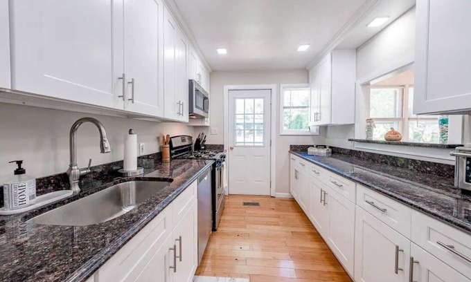White Lake Casa | *NEW* Woodstock Way 9 Min to Bethel Woods
