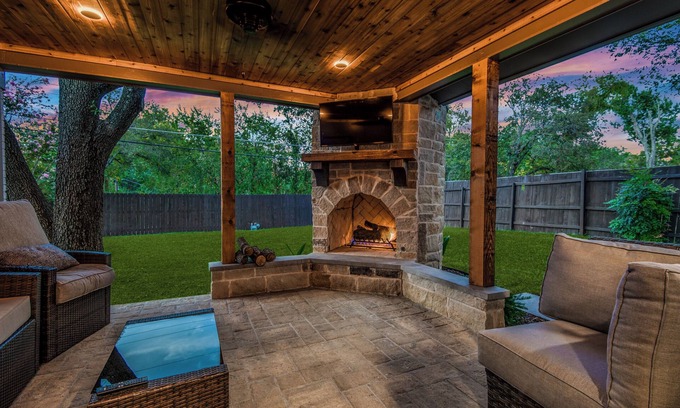 Plano Casa | NEW! Work & Family-Friendly|Stylish|3/2/2|Dwntn Plano & Close to Hwys