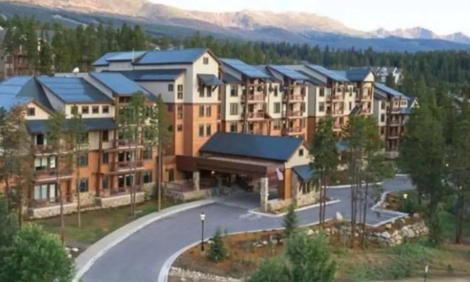 Peak 9 Complejo | 12/28 -1/4 NYE - Luxury 3BR/2BA, Valdoro Mtn Lodge, Great Location, Sleeps 8