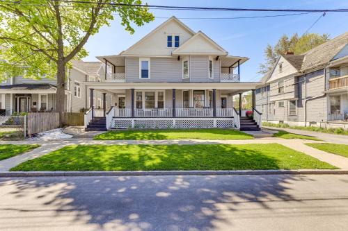 Niagara Falls Casa | New York Vacation Rental about 1 Mi to Niagara Falls!