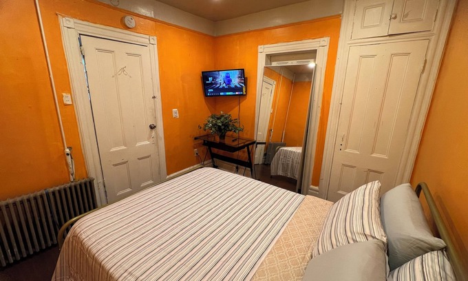 Newark Apartamento | Newark's Art Deco 1-bdrm Oasis