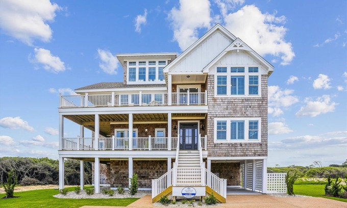 Pine Island Casa | Newbern - New Cons. Semi Oceanfront in Corolla with Fire Pit, Elevator, Hot Tub and More!