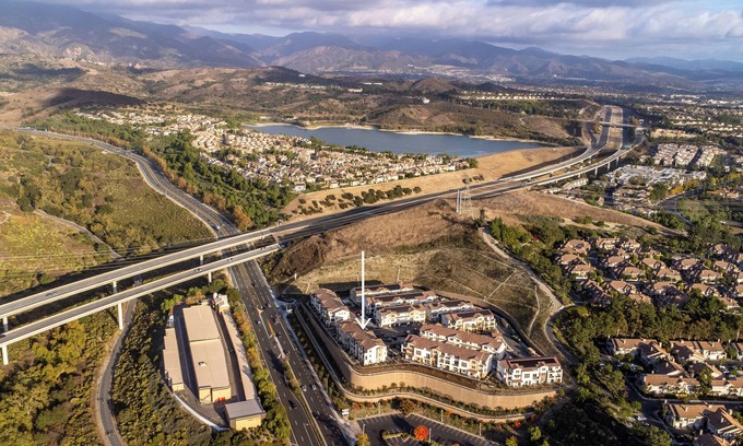Lake Forest Condominio | NewBuild cozy 3-bedroom condo in charming Mission Viejo