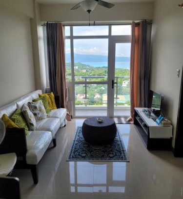 Yapak Apartamento | Newcoast Boracay Top Floor View