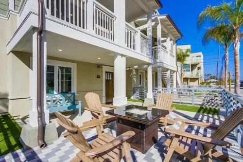 Mission Beach Casa | Newer Construction Beauty Steps to Mission Beach and Bay