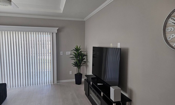 Fort Myers Beach Casa | Newer one bedroom full bath manufactured home two miles from fort myers beach.