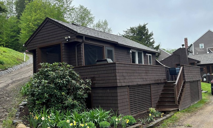 Bristol Cabaña | Newfound Lake, Bristol NH Lakefront Cottage