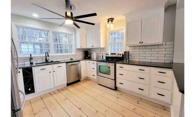 Bridgewater Casa | Newfound Lake water and Mountain View